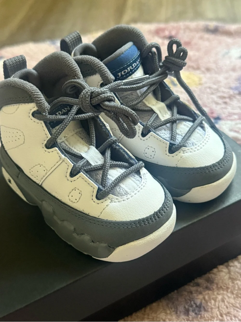 Jordan 9 retro size 4c